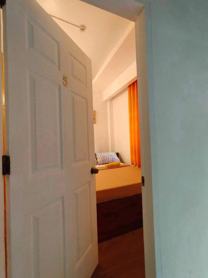 Frachette'S Bed & Breakfast Puerto Princesa Exterior photo
